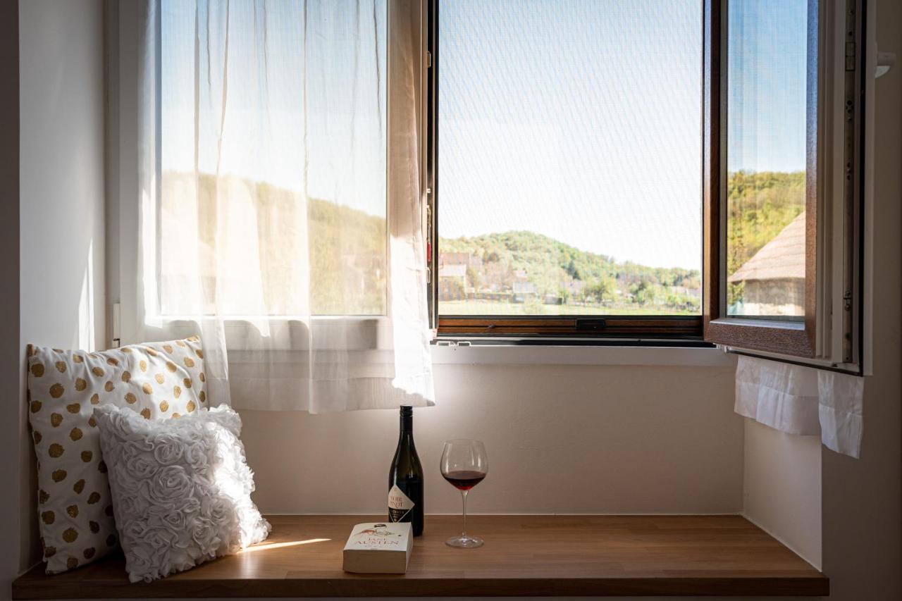 Szigligeti Mandula Kert Vendeghaz Apartment Bagian luar foto